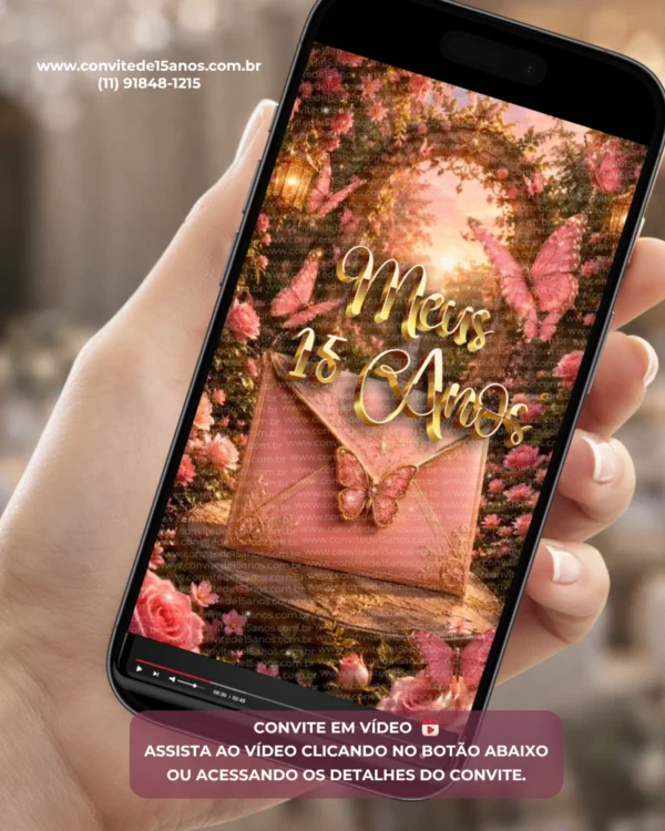 Convite Animado Borboletas Rosa exibido em celular, com borboletas rosas, flores delicadas, moldura elegante e cenário encantado iluminado.