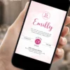Convite de 15 anos rosa pink e branco exibido em celular, com visual delicado e elegante para debutante.