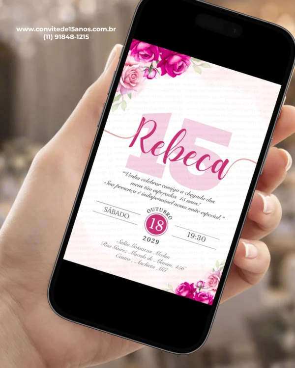 Convite rosa pink e branco para 15 anos exibido em celular, com flores delicadas e visual elegante para debutante.