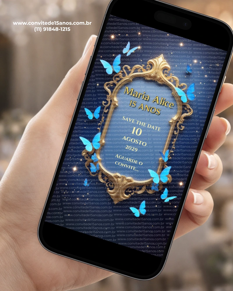 Save the Date Digital com Borboletas Azul exibido em celular, com moldura dourada ornamentada, borboletas azuis iluminadas e fundo escuro sofisticado.