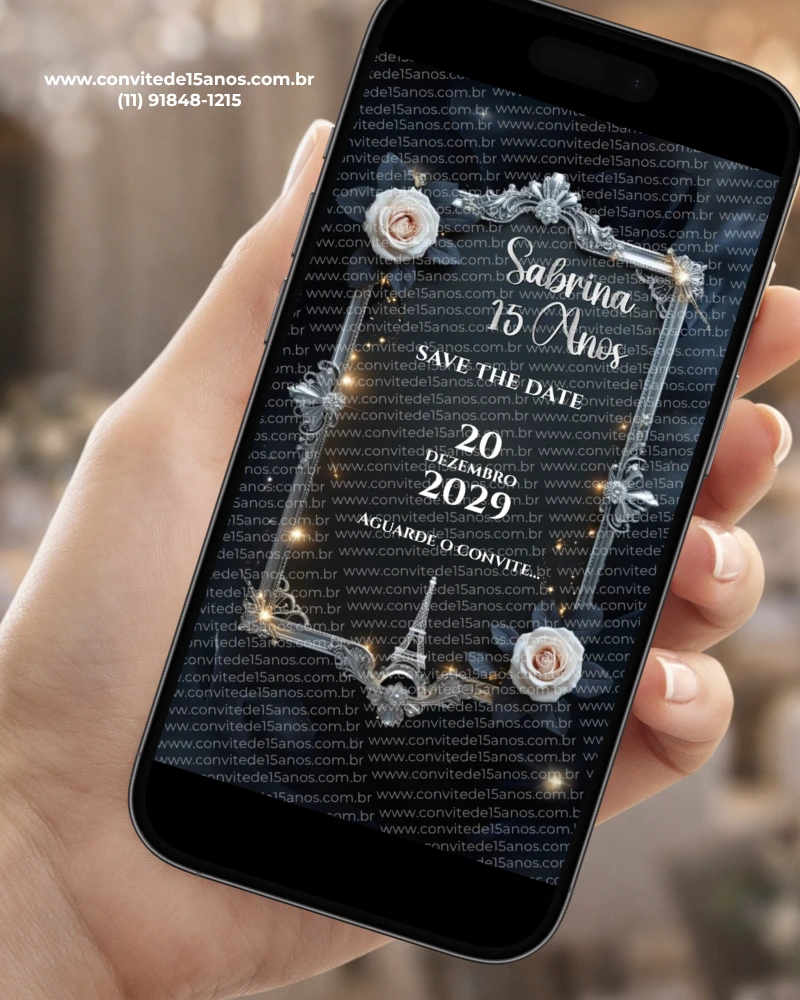 Save the Date Paris Digital exibido em celular, com moldura prateada ornamentada, rosas delicadas e visual elegante inspirado no charme parisiense.