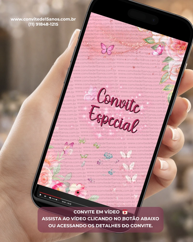 Convite animado de 15 anos rosa com flores delicadas, borboletas e detalhes românticos. Convite digital personalizado para debutantes que desejam uma celebração elegante e encantadora.