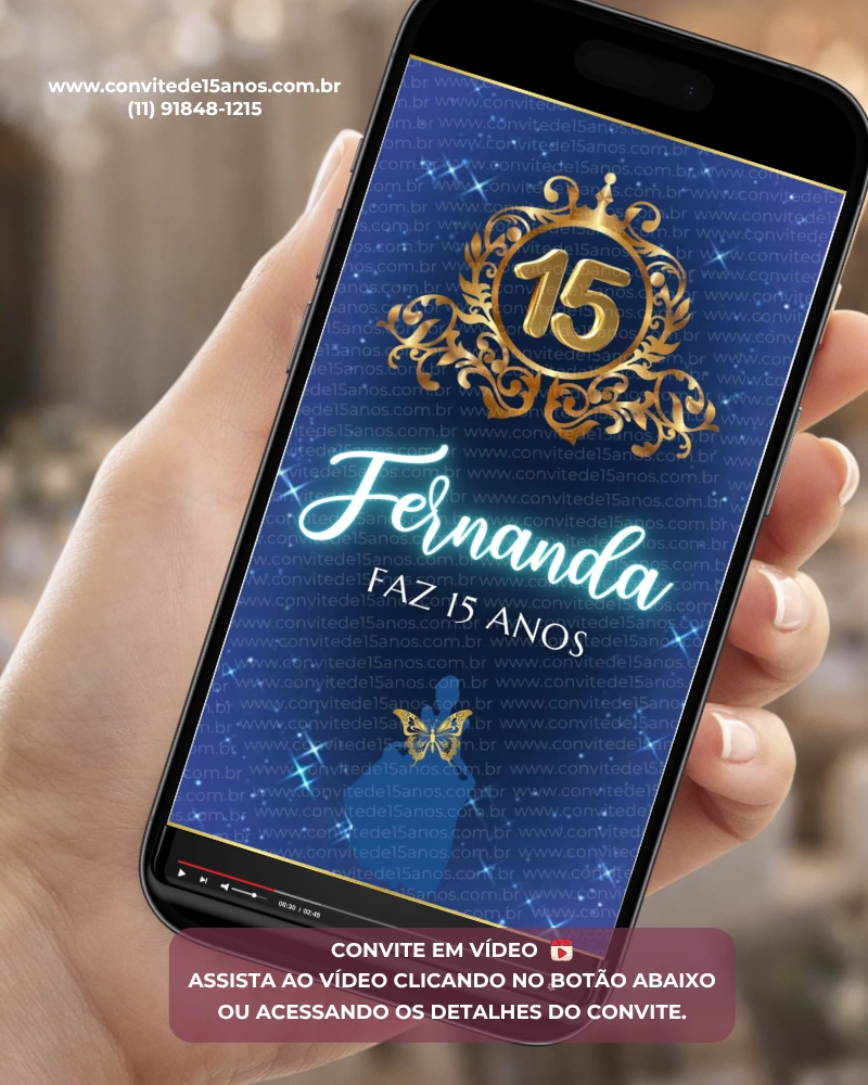Convite Animado para 15 Anos Cinderela exibido em smartphone, com elementos inspirados no conto de fadas, brilho delicado, atmosfera encantada e animações elegantes para uma celebração inesquecível.