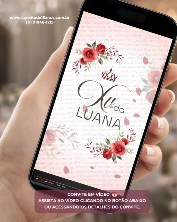 Convite animado para debutante vermelho com flores vermelhas, pétalas delicadas e coroa estilizada, apresentado em formato digital para festa de 15 anos.