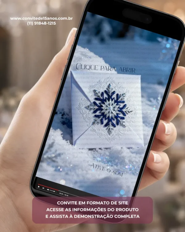 Capa do Convite de 15 Anos Baile de Inverno em formato digital interativo. A arte apresenta um elegante envelope branco decorado com um sofisticado floco de neve azul e prateado em destaque. O cenário é composto por cristais de gelo, neve brilhante e tons suaves de azul, criando uma atmosfera inspirada nos encantadores bailes de inverno. O design transmite elegância, delicadeza e um toque mágico, perfeito para uma celebração de 15 anos inspirada na beleza da estação mais encantadora do ano.