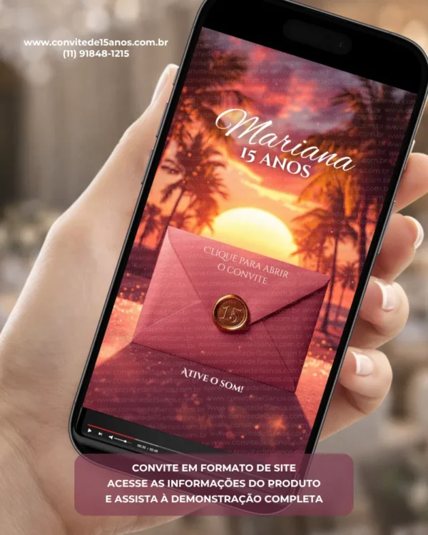 Capa do Convite de 15 Anos Tardezinha com envelope digital em tons rosa, cenário de pôr do sol tropical ao fundo, coqueiros e atmosfera descontraída inspirada em festas ao entardecer.