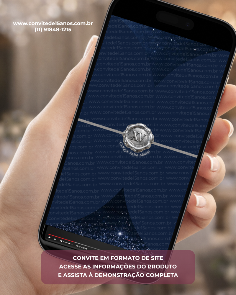 Convite Interativo Céu Estrelado com envelope digital em azul-marinho, decorado com um elegante lacre prateado em formato XV. O design minimalista transmite sofisticação, remetendo ao brilho das estrelas e ao encanto de uma noite especial. A animação convida os convidados a clicar para abrir o convite e iniciar uma experiência interativa.