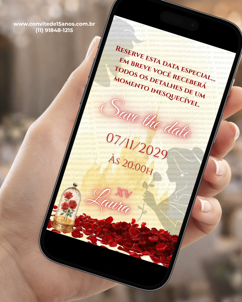 Save the Date Digital A Bela e a Fera para 15 Anos com rosa encantada, pétalas de rosas vermelhas e detalhes em vermelho e dourado.