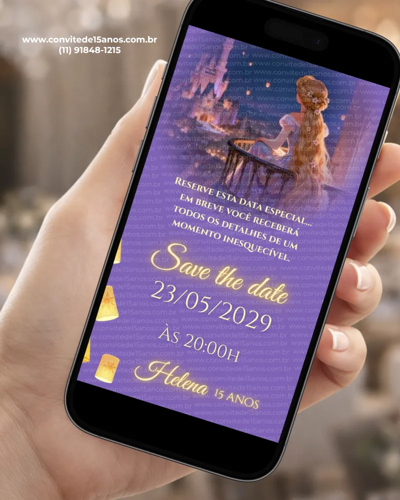 Save the Date para Enrolados para Debutante Digital com Rapunzel, lanternas iluminadas, fundo roxo e detalhes dourados.