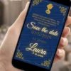 Save the Date para 15 Anos Branca de Neve com fundo azul, detalhes dourados, moldura ornamental e silhueta da Branca de Neve.